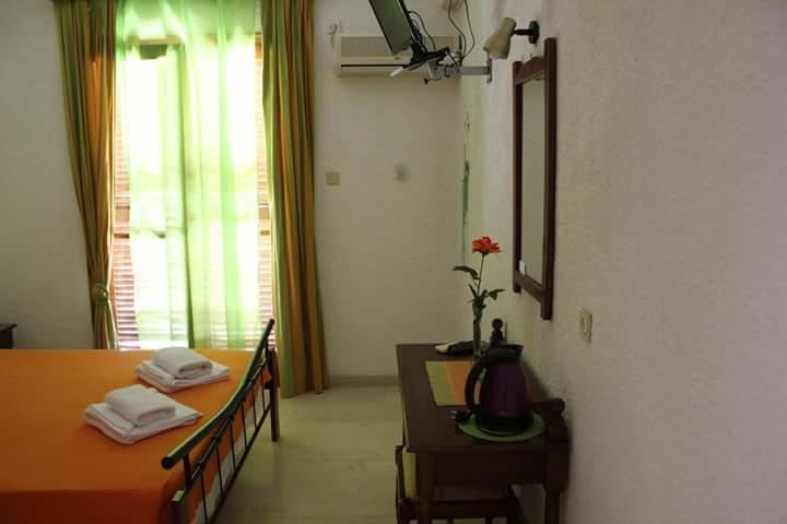 Artemis Rooms Agia Marina (Aegina) Exterior foto