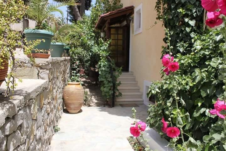 Artemis Rooms Agia Marina (Aegina) Exterior foto